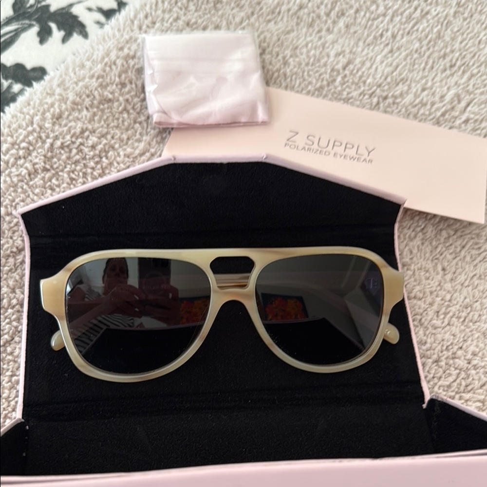 Z Supply Cream Aviator Sunglasses polarized. Never worn!